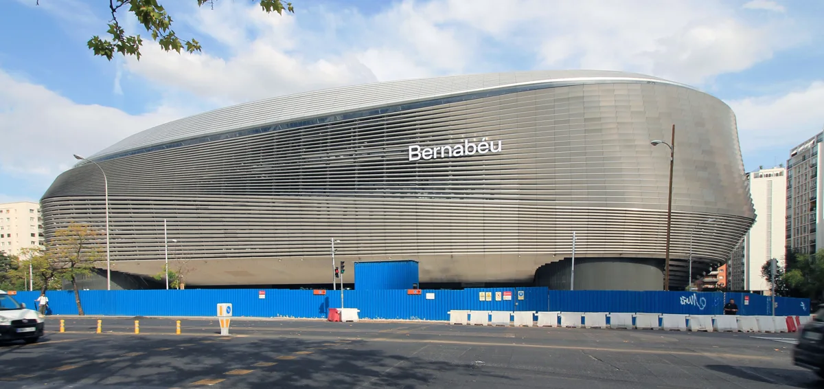 Façade ouest du stade Santiago Bernabéu photographiée le 30 septembre 2026